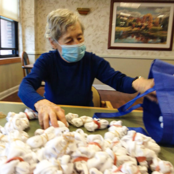 Residents Had Fun Making Tie-Dye Face Masks for the Home - The Selfhelp Home